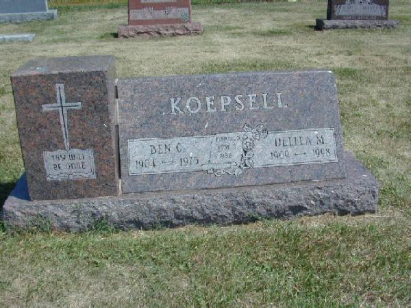 Koepsell, Benjamin C & Delila M (Butzke) Tombstone
